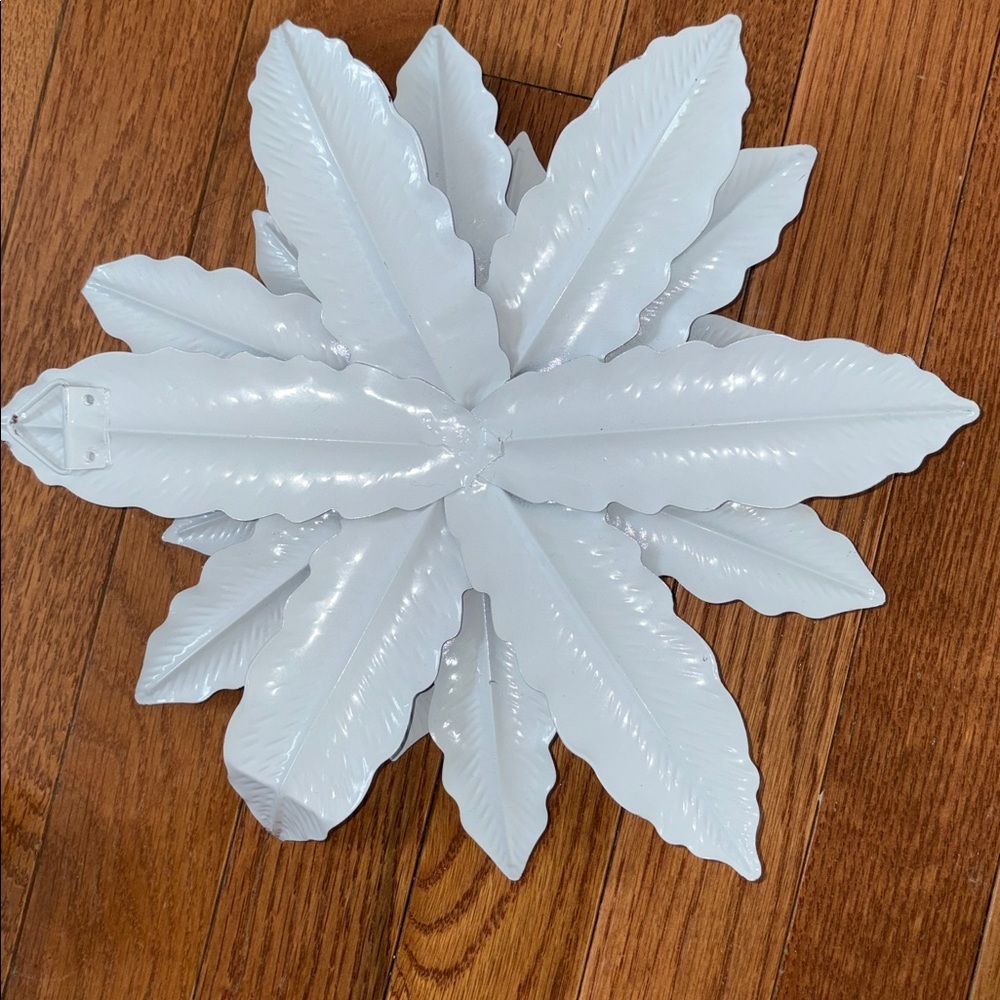 Decorative Floral Wall Art Set Of Two Gold White Black Metal - Picture 5 of 7